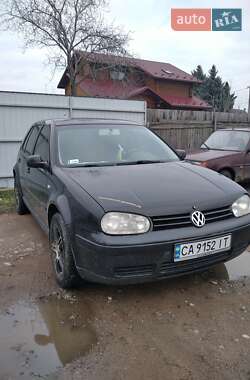 Хетчбек Volkswagen Golf 2000 в Києві
