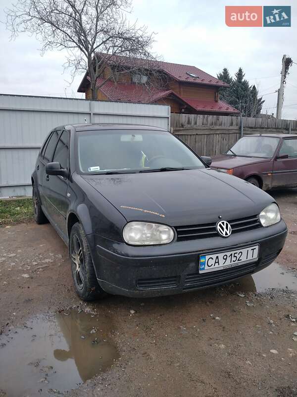 Volkswagen Golf 2000