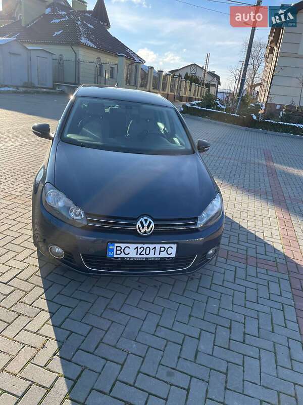 Хэтчбек Volkswagen Golf 2011 в Золочеве