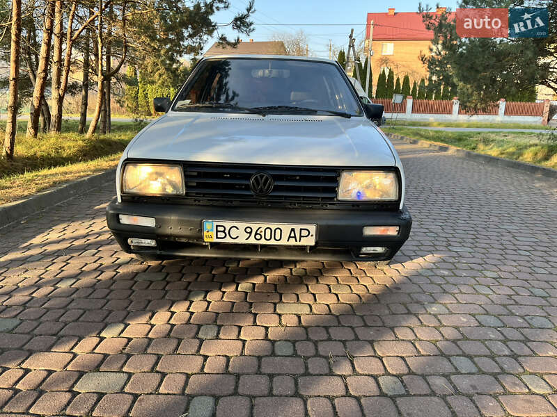 Хэтчбек Volkswagen Golf 1986 в Львове