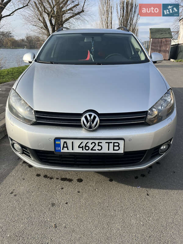 Универсал Volkswagen Golf 2012 в Киеве