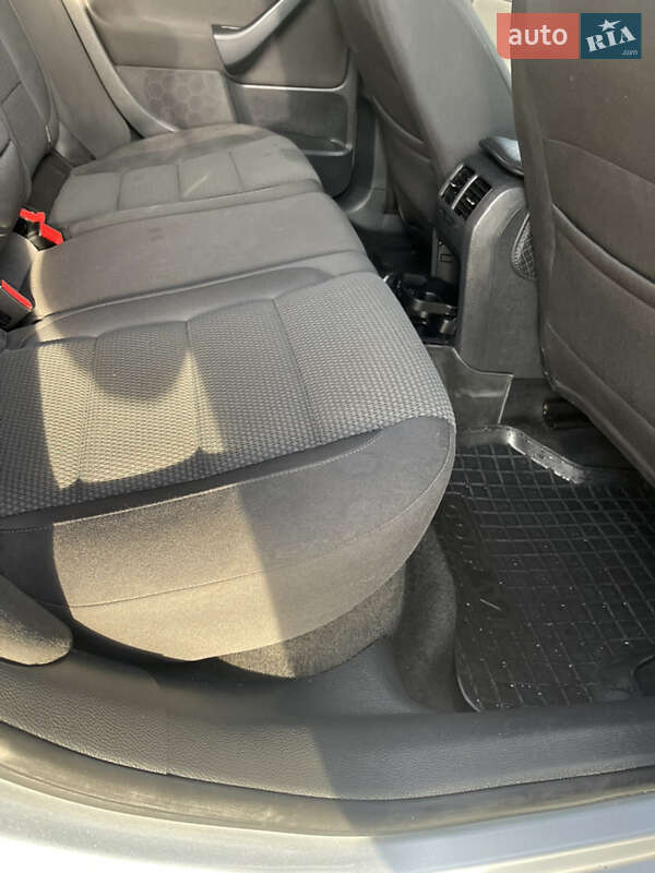 Универсал Volkswagen Golf 2012 в Киеве