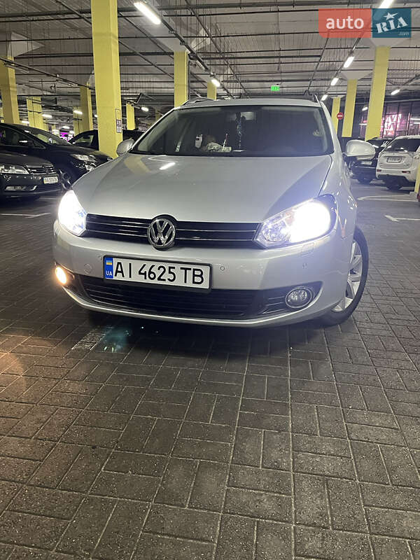 Универсал Volkswagen Golf 2012 в Киеве