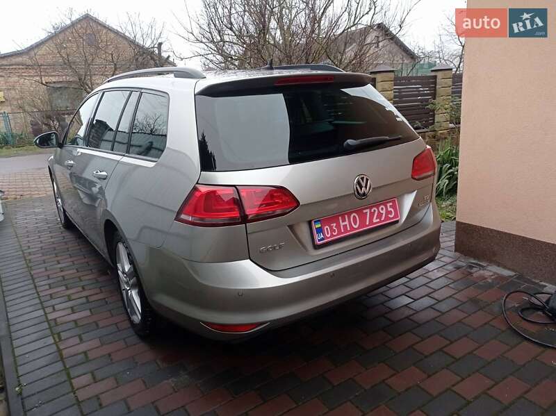 Универсал Volkswagen Golf 2014 в Луцке