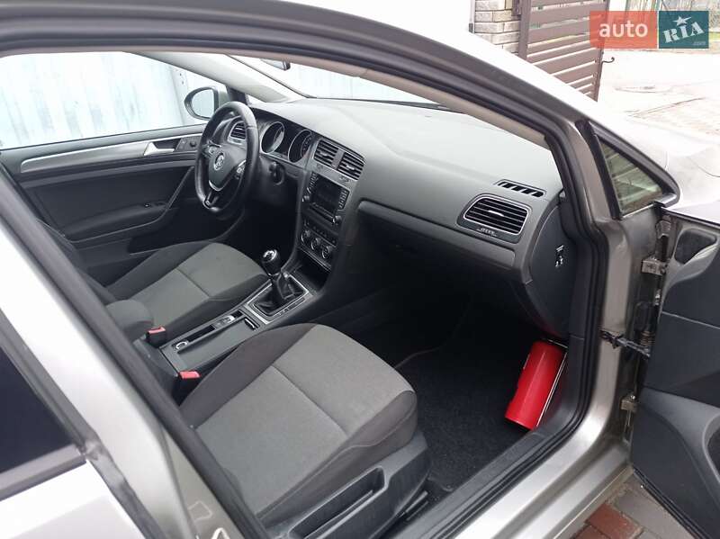 Универсал Volkswagen Golf 2014 в Луцке