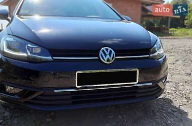 Универсал Volkswagen Golf 2019 в Мукачево