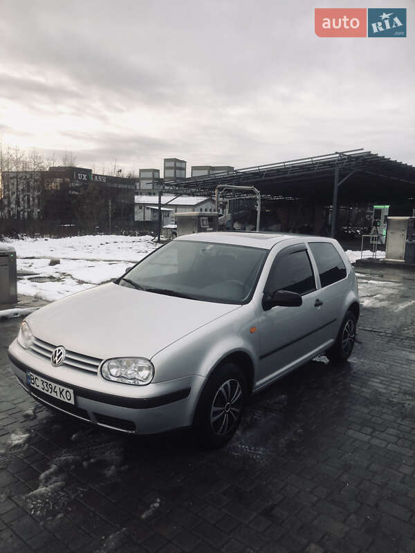 Volkswagen Golf 1998