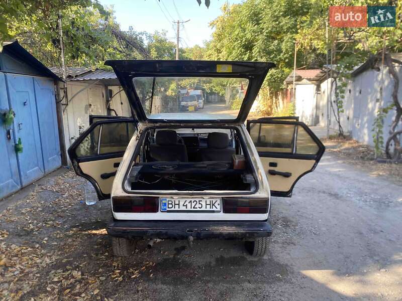Хэтчбек Volkswagen Golf 1982 в Одессе