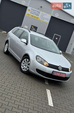 Універсал Volkswagen Golf 2010 в Нововолинську