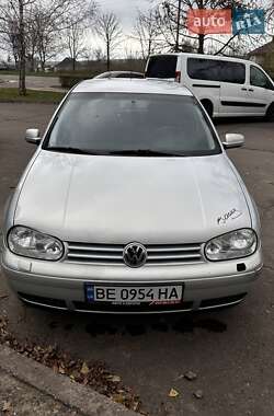 Хетчбек Volkswagen Golf 2000 в Южноукраїнську