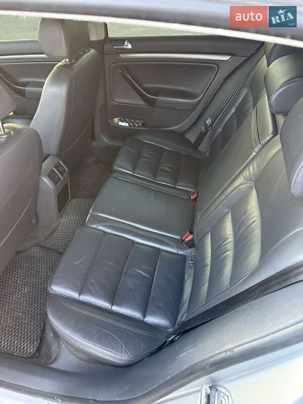 Хэтчбек Volkswagen Golf 2005 в Днепре фото 8 Хэтчбек Volkswagen Golf 2005 в Днепре