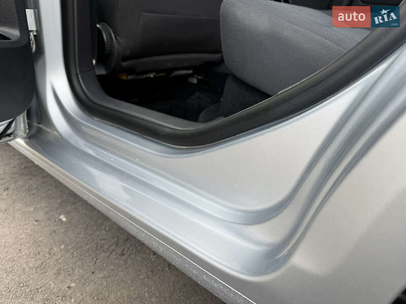 Універсал Volkswagen Golf 2009 в Вінниці