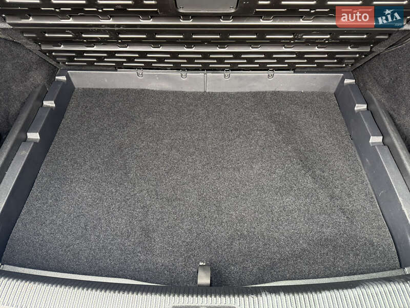 Універсал Volkswagen Golf 2009 в Вінниці