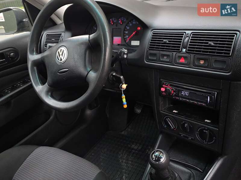 Хэтчбек Volkswagen Golf 2003 в Тернополе фото 31 Хэтчбек Volkswagen Golf 2003 в Тернополе