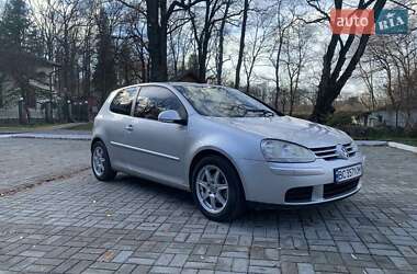 Хетчбек Volkswagen Golf 2005 в Дрогобичі