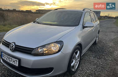 Универсал Volkswagen Golf 2010 в Виноградове