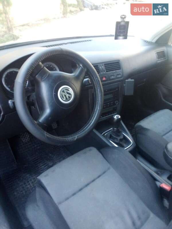 Volkswagen Golf 2006