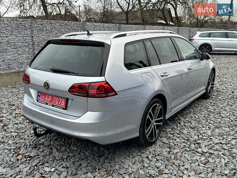 Универсал Volkswagen Golf 2015 в Ровно