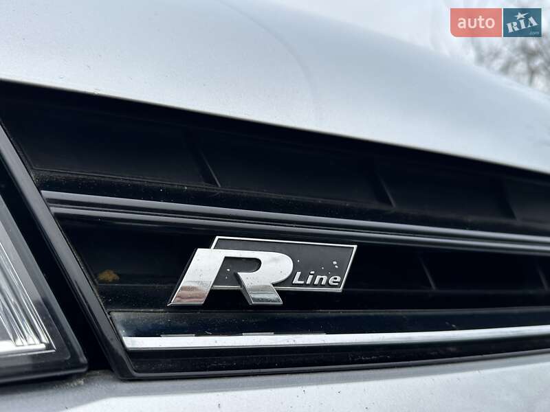 Универсал Volkswagen Golf 2015 в Ровно