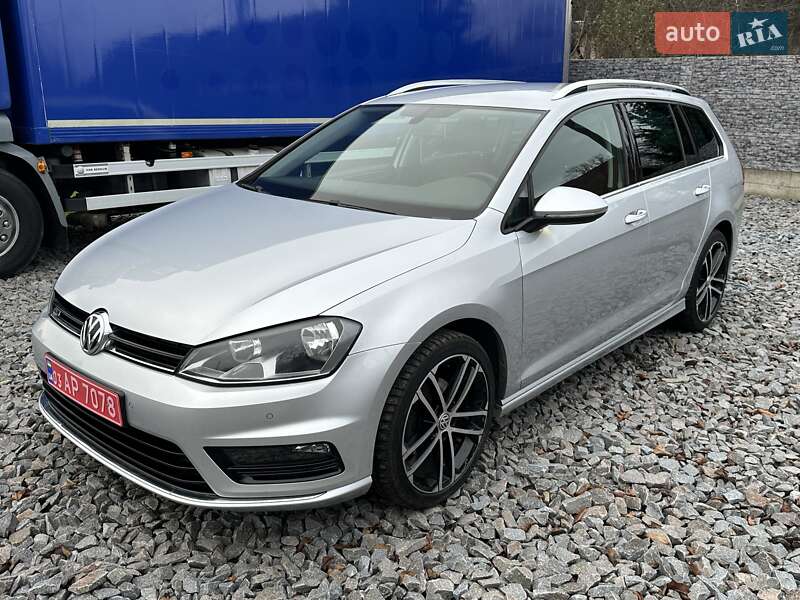 Универсал Volkswagen Golf 2015 в Ровно