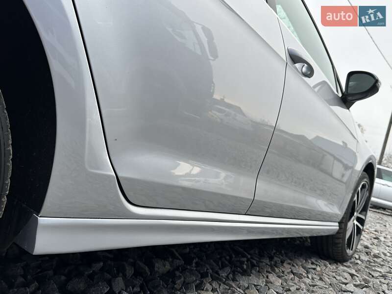 Универсал Volkswagen Golf 2015 в Ровно