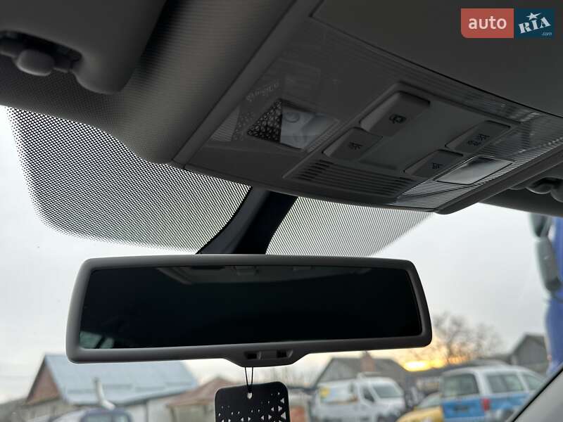 Универсал Volkswagen Golf 2015 в Ровно