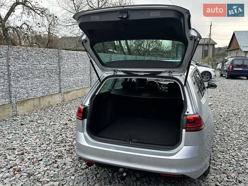 Универсал Volkswagen Golf 2015 в Ровно