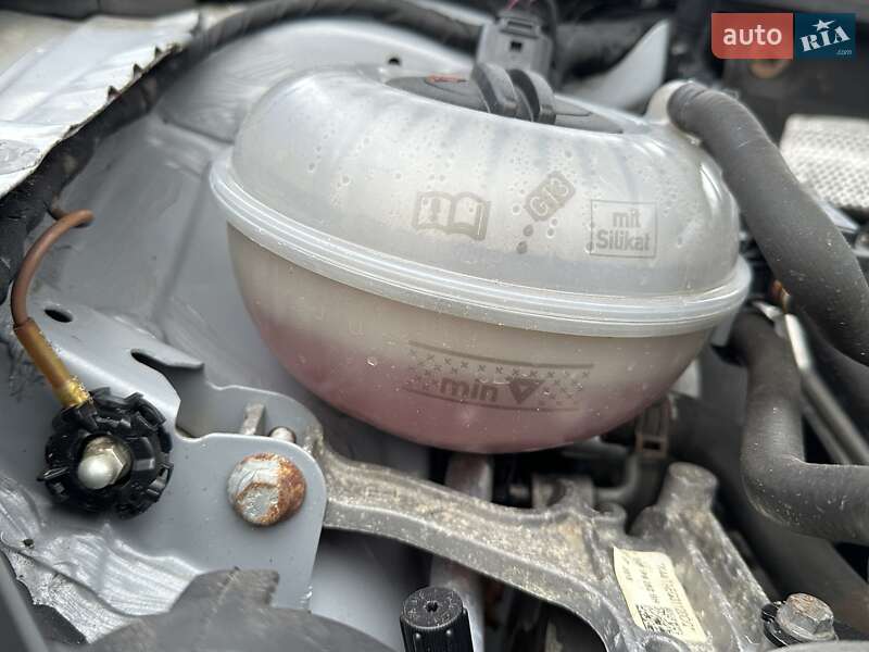 Универсал Volkswagen Golf 2015 в Ровно