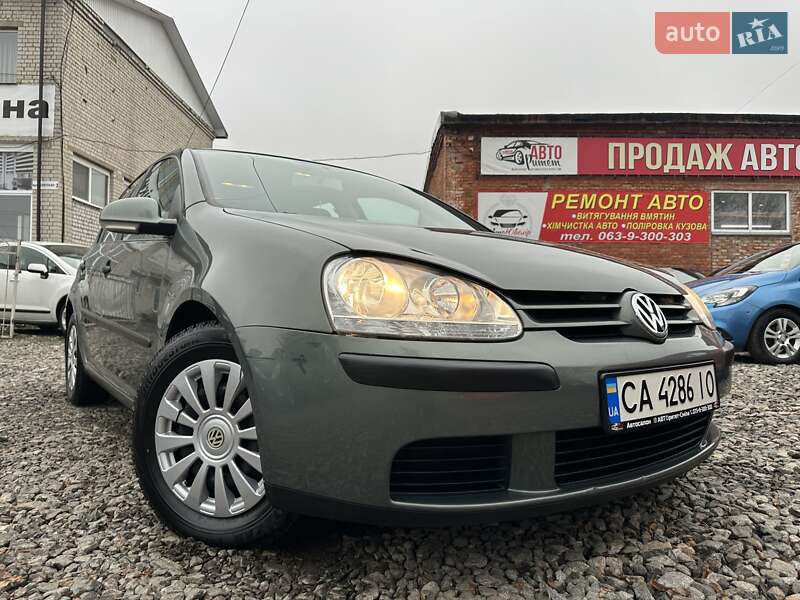 Volkswagen Golf 2004