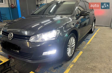 Универсал Volkswagen Golf 2014 в Киеве