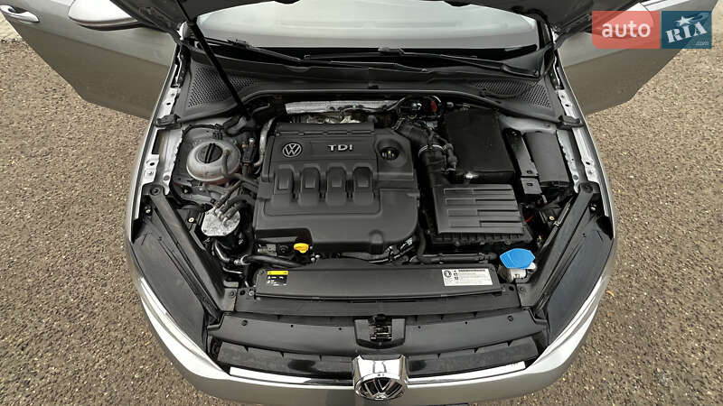 Універсал Volkswagen Golf 2016 в Кам'янець-Подільському