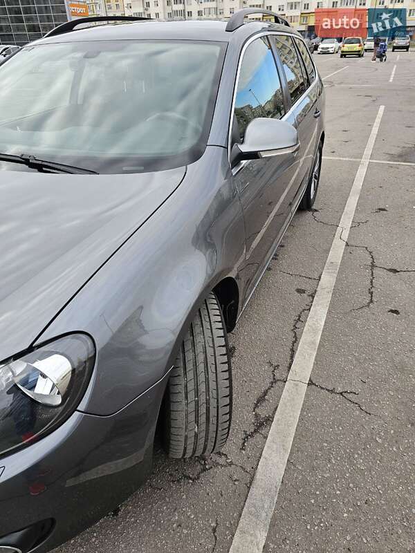 Универсал Volkswagen Golf 2012 в Ивано-Франковске