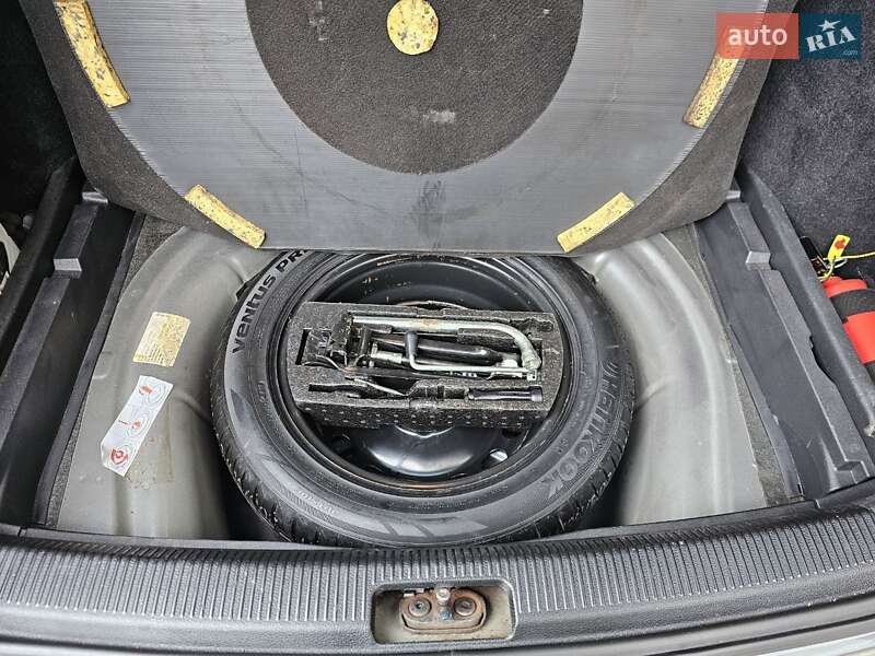 Универсал Volkswagen Golf 2012 в Ивано-Франковске