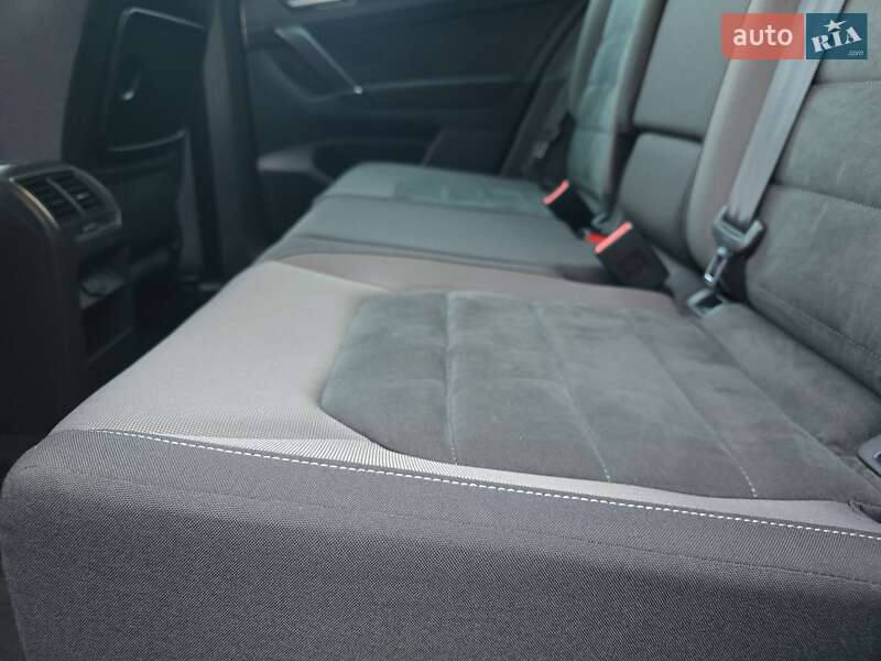 Хэтчбек Volkswagen Golf 2020 в Луцке фото 34 Хэтчбек Volkswagen Golf 2020 в Луцке