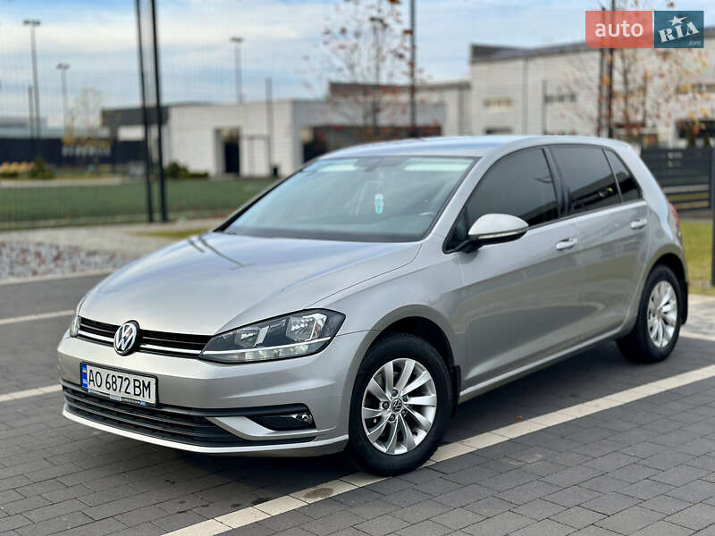 Хэтчбек Volkswagen Golf 2017 в Мукачево