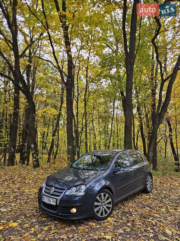 Хетчбек Volkswagen Golf 2007 в Києві
