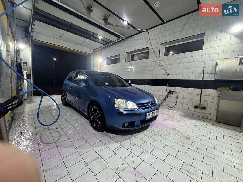 Хетчбек Volkswagen Golf 2004 в Лебедині фото 3 Хетчбек Volkswagen Golf 2004 в Лебедині
