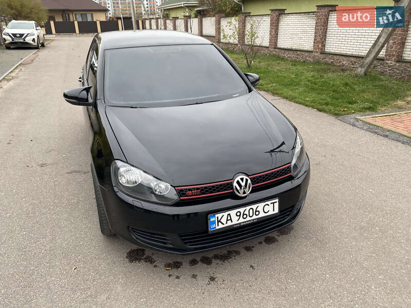 Хэтчбек Volkswagen Golf 2009 в Житомире