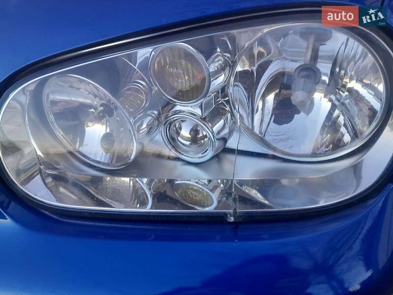 Хэтчбек Volkswagen Golf 2001 в Коломые