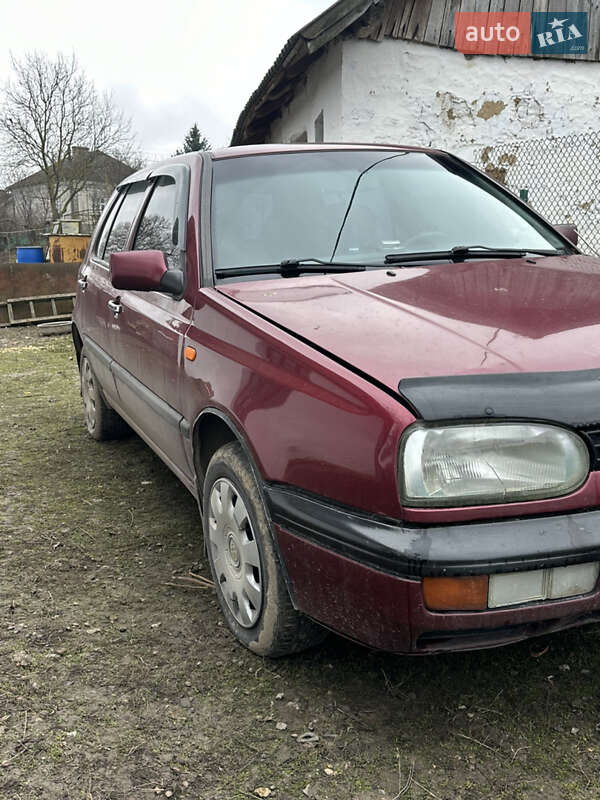 Хэтчбек Volkswagen Golf 1996 в Тернополе