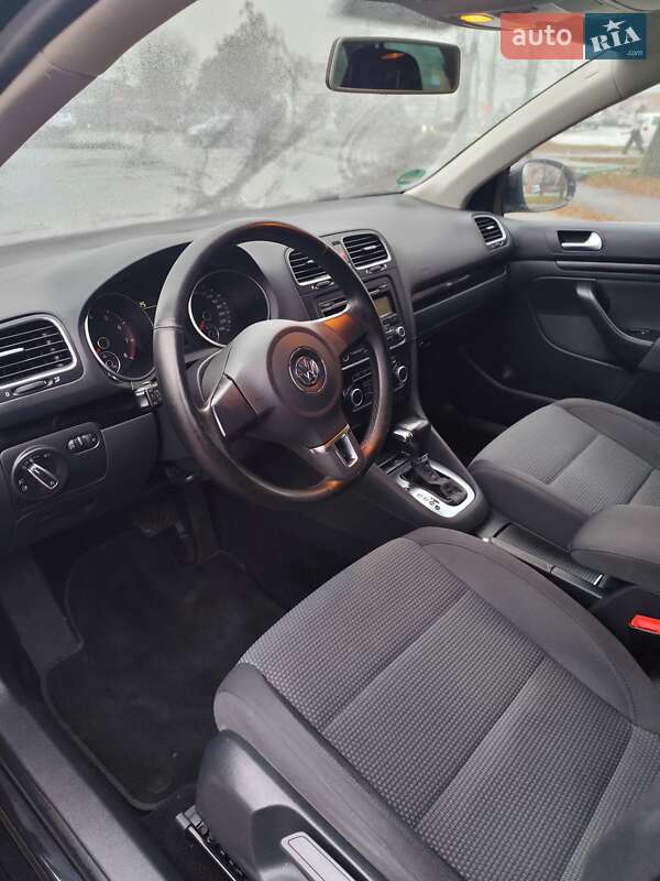 Универсал Volkswagen Golf 2010 в Белой Церкви