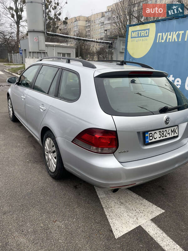 Універсал Volkswagen Golf 2011 в Львові