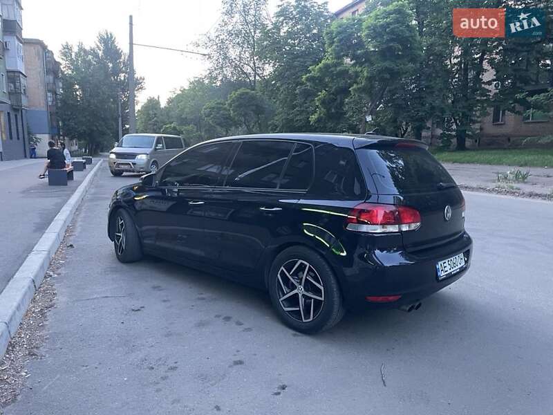 Хэтчбек Volkswagen Golf 2009 в Кривом Роге