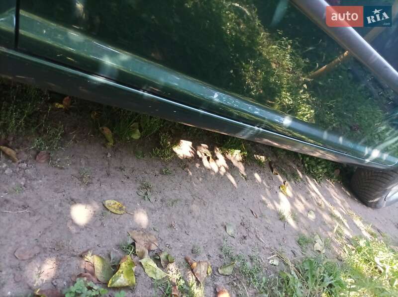 Хэтчбек Volkswagen Golf 2000 в Конотопе