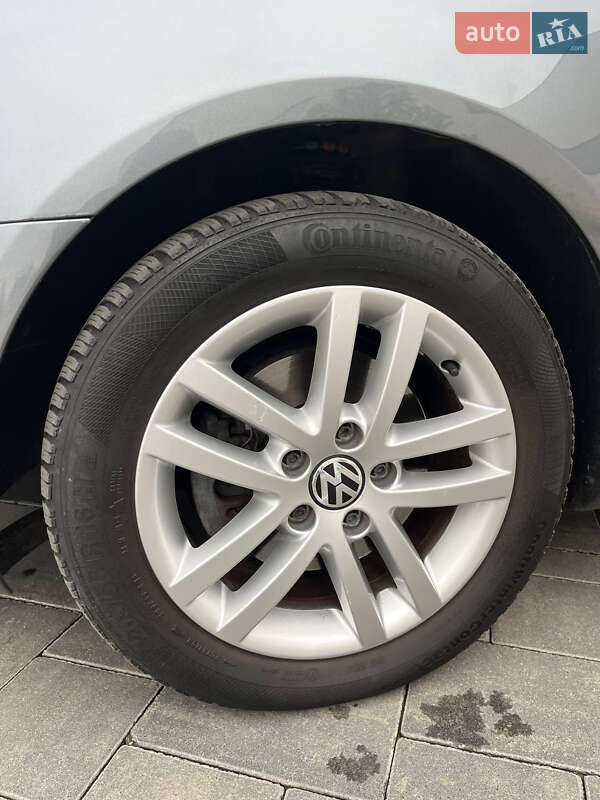 Универсал Volkswagen Golf 2011 в Луцке фото 32 Универсал Volkswagen Golf 2011 в Луцке