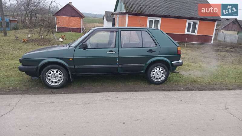 Хэтчбек Volkswagen Golf 1985 в Горохове