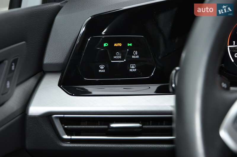 Хетчбек Volkswagen Golf 2022 в Одесі