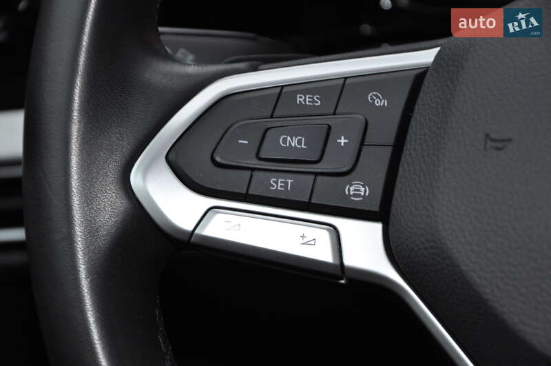 Хетчбек Volkswagen Golf 2022 в Одесі