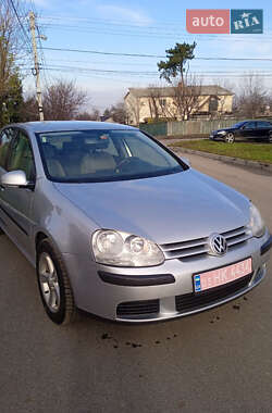 Хетчбек Volkswagen Golf 2005 в Харкові