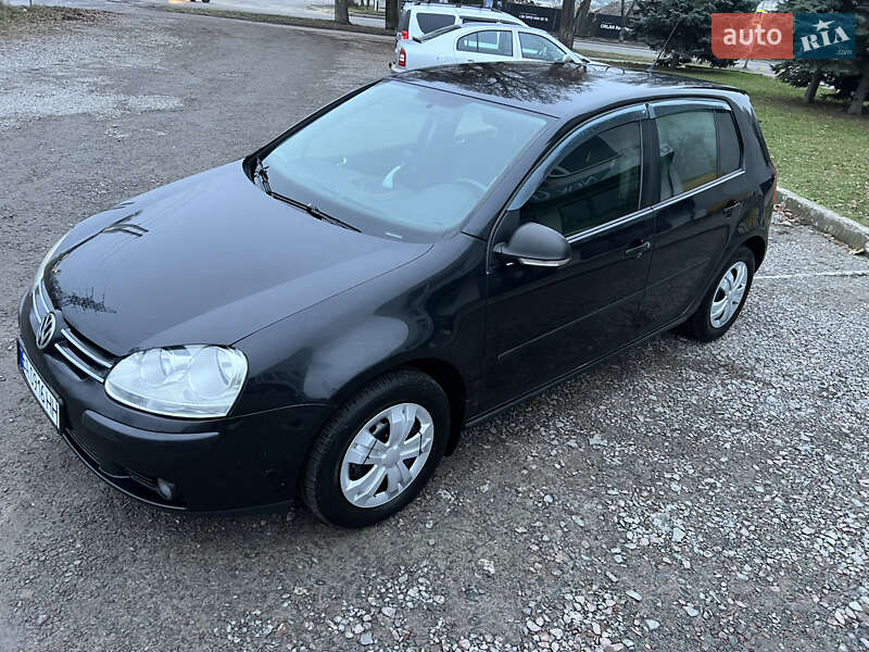 Хетчбек Volkswagen Golf 2007 в Львові